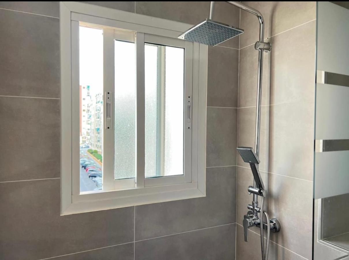 Apartamento Cerca De Centro Appartamento Málaga Esterno foto